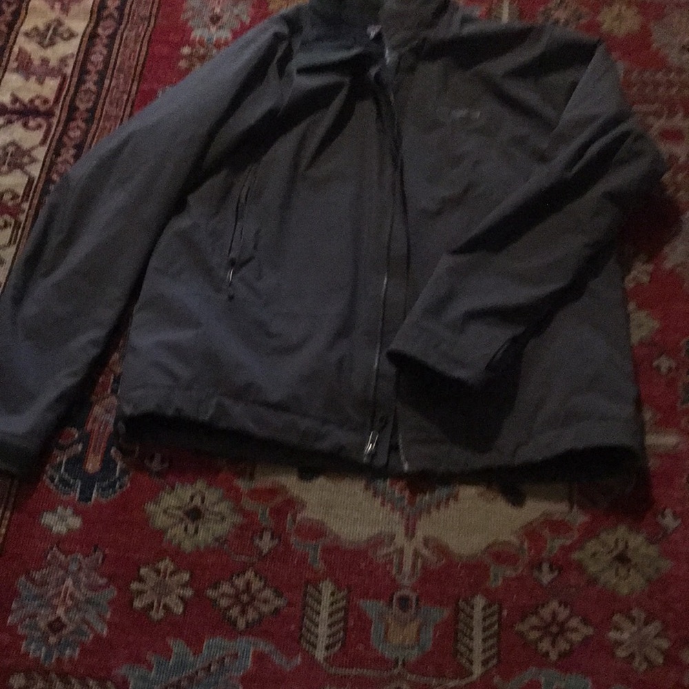 Men’s Grey Patagonia Jacket